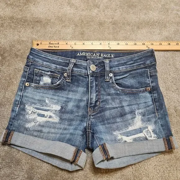 American Eagle Outfitters AEO Midi Jean Shorts Super Super Stretch Size 2 - Picture 4 of 8